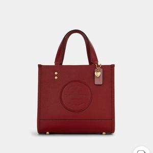 Dempsey Tote 22 With Coach Patch And Heart Charm